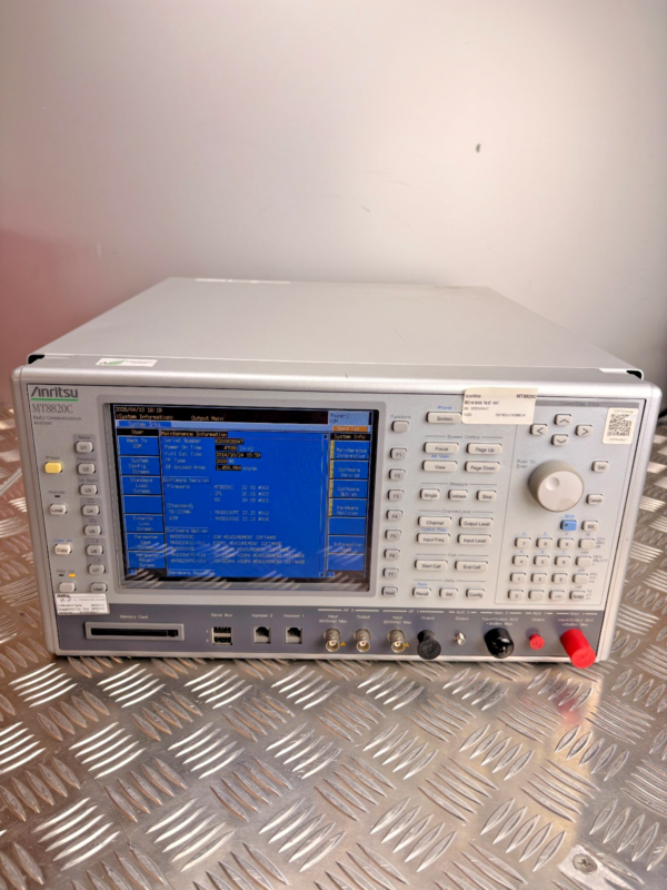 10-642.png Anritsu MT8820C Radio Communication Analyzer LTE WCDMA GSM Tester