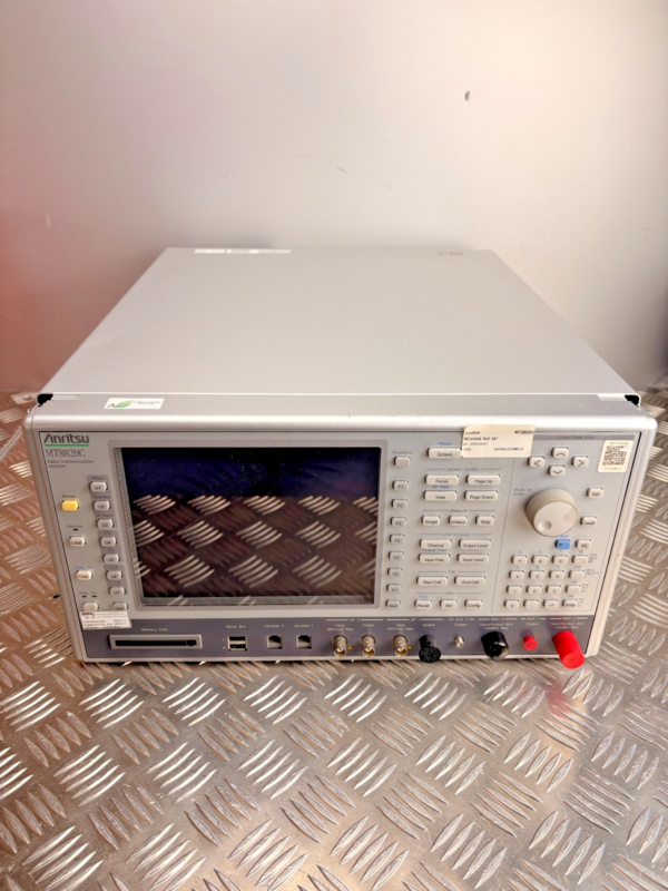 10-643.png Anritsu MT8820C Radio Communication Analyzer LTE WCDMA GSM Tester
