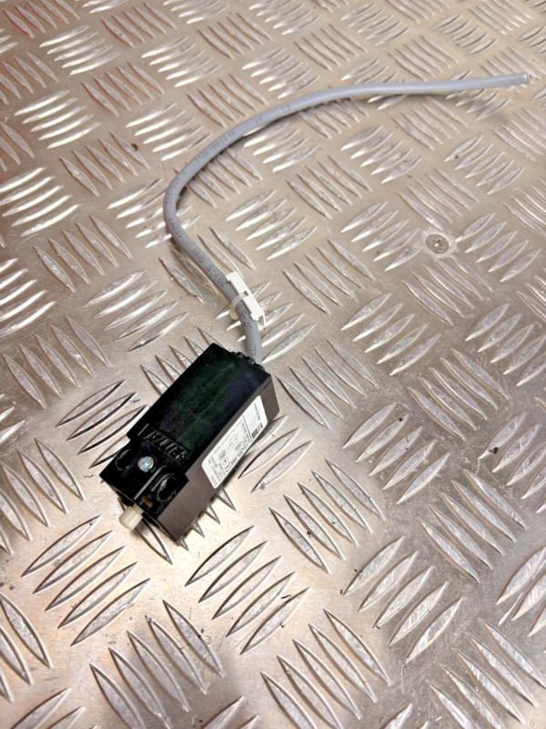10-674.png Rittal SZ 4127.010 Safety Limit Switch IEC/EN 60947-5-1 Made in Germany