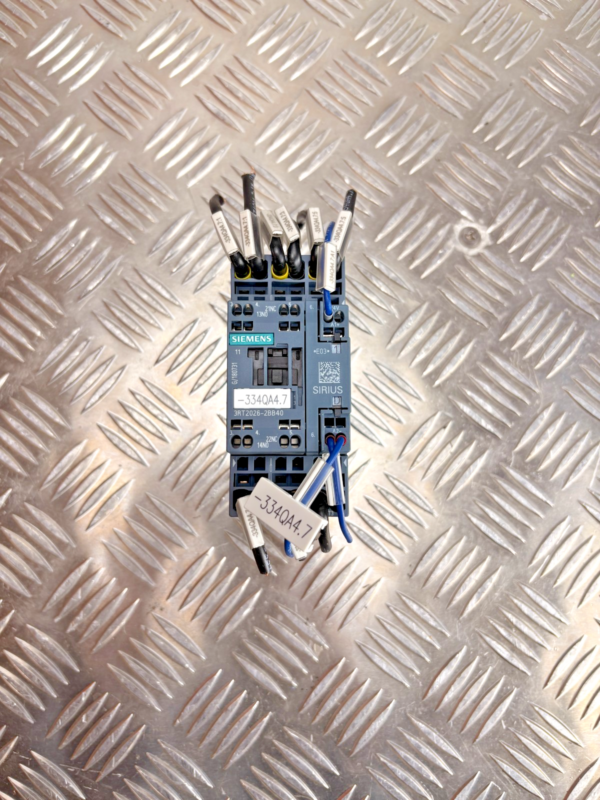 10-699.png Siemens SIRIUS 3RT2026-2BB40 Contactor