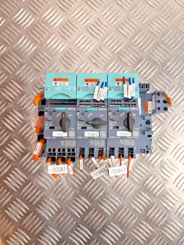 10-700.png Siemens SIRIUS Motor Starter Assembly 3RV2011 / 3RV2021 Circuit Breaker Lot