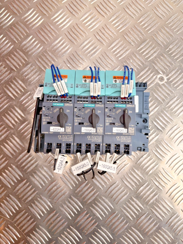 10-708.png Siemens SIRIUS 3RV2011 Motor Starter Assembly Lot 3x Manual Motor Protectors