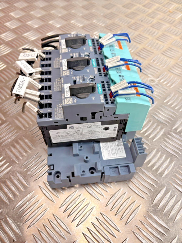 10-712.png Siemens SIRIUS 3RV2011 Motor Starter Assembly Lot 3x Manual Motor Protectors