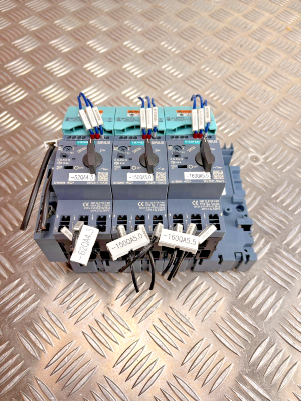 10-713.png Siemens SIRIUS 3RV2011 Motor Starter Assembly Lot 3x Manual Motor Protectors