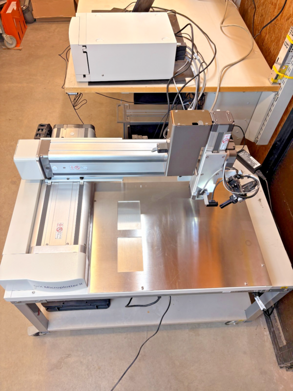 10-800.png SonoPlot GIX Microplotter II Precision Dispensing System w/ SonoGuide & FLIR Cam