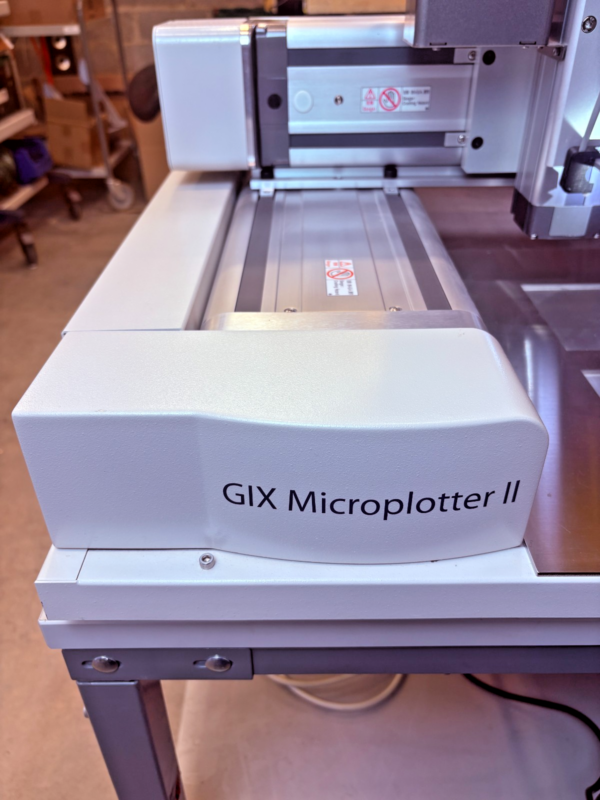 10-805.png SonoPlot GIX Microplotter II Precision Dispensing System w/ SonoGuide & FLIR Cam