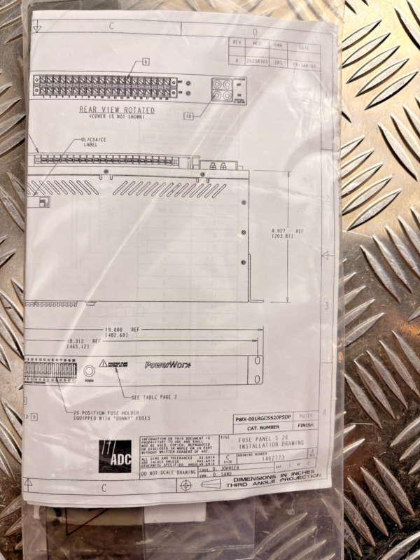 10-830.png ADC PowerWorx PWX-001RGCSS20PSDP Fuse Panel S20 -24/-48VDC 65A 20 Position Rack