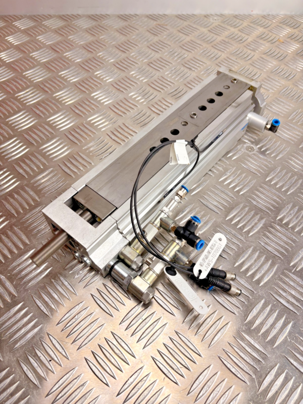 Festo DGSL-20-150-C-PA Pneumatic Linear Slide Cylinder 543908