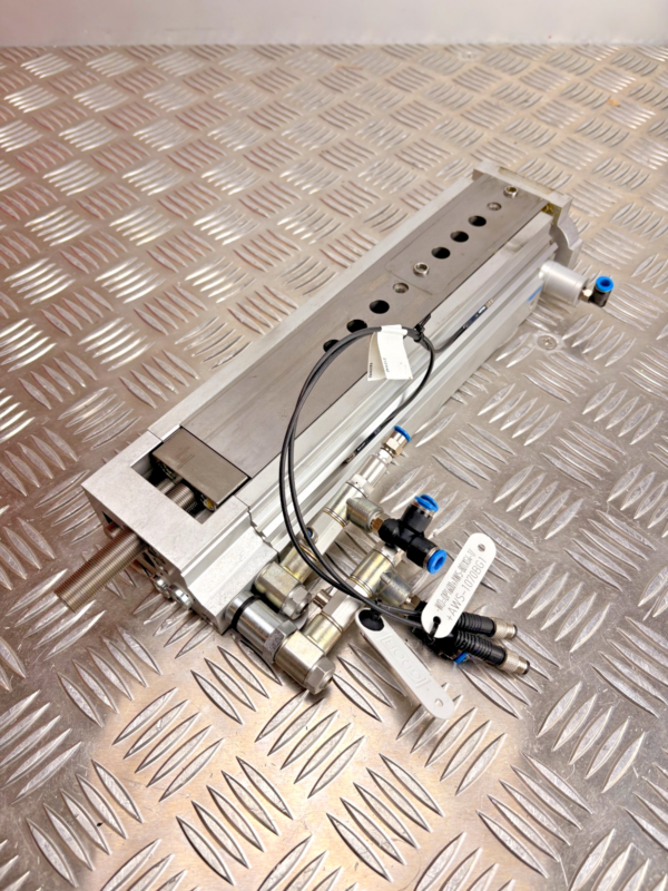 Festo DGSL-20-150-C-PA Pneumatic Linear Slide Cylinder 543908