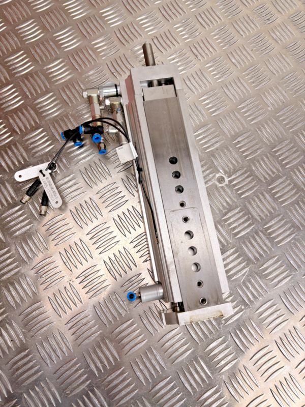 Festo DGSL-20-150-C-PA Pneumatic Linear Slide Cylinder 543908