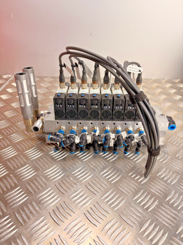 Festo Valve Manifold Island Assembly VDMA NEV-01 w/ 8 Solenoid Valves Pneumatic